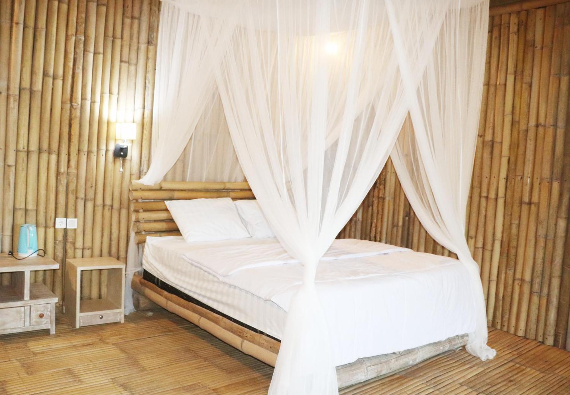Loca Lobo Lodges Riung, Flores Exterior photo
